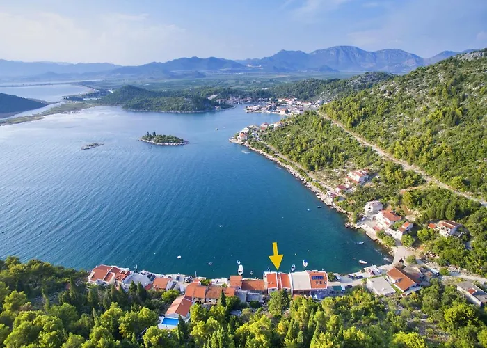 Apartment Tiho & Jelena Blace