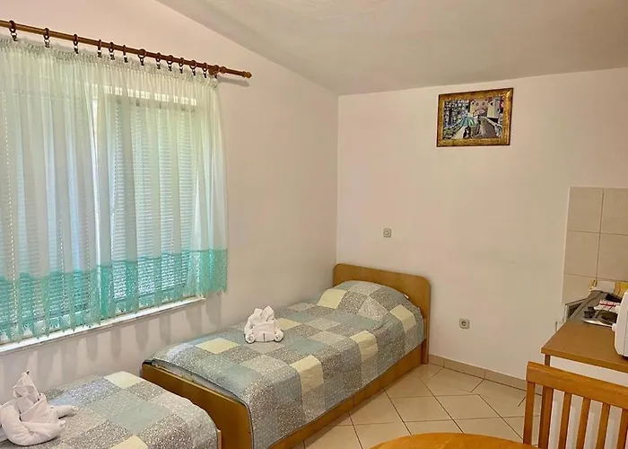 Tiho & Jelena Apartment Blace