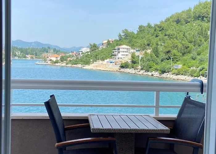 Apartment Tiho & Jelena *