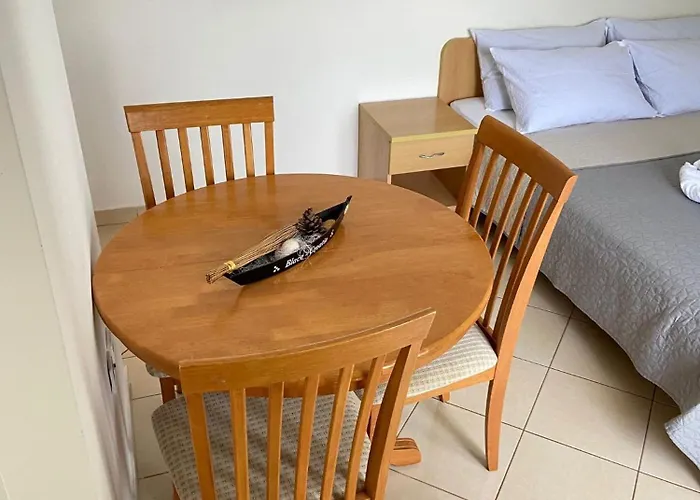 Apartment Tiho & Jelena Blace